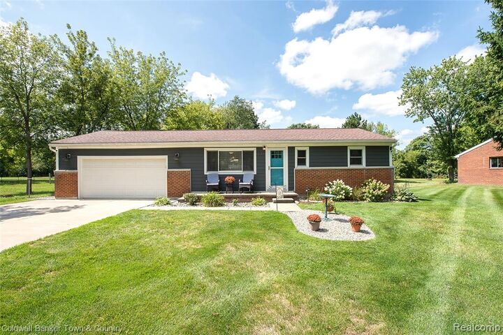 Property Photo:  1810 Gray Road  MI 48843 