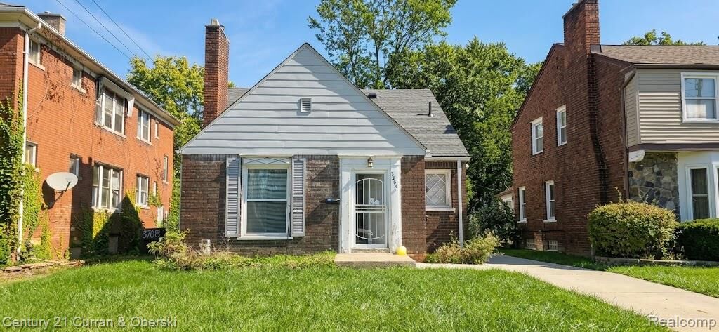 Property Photo: 3684 Buckingham Avenue MI 48224