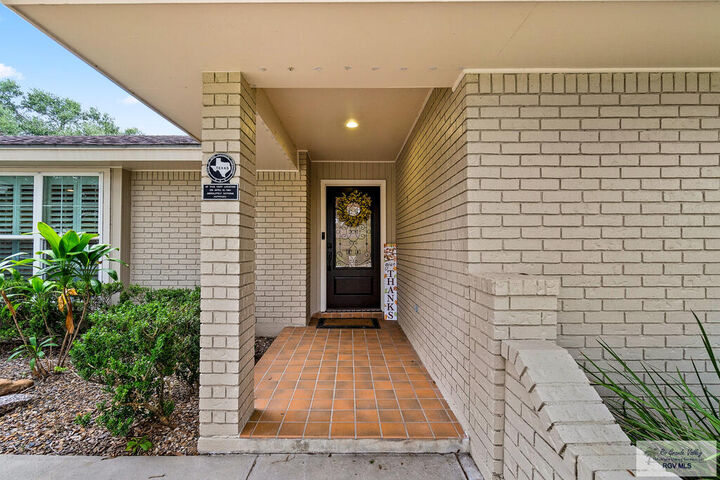 Property Photo:  524 E Palm Valley Dr.  TX 78552 