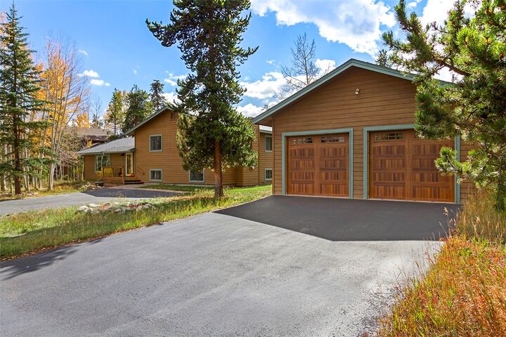 Property Photo: 152 Larson Lane CO 80443