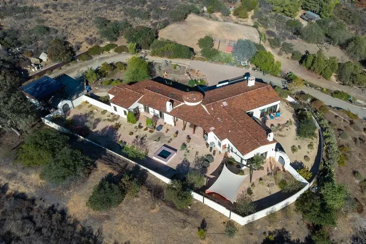 Property Photo: 18575 Wild Horse Crk CA 92064