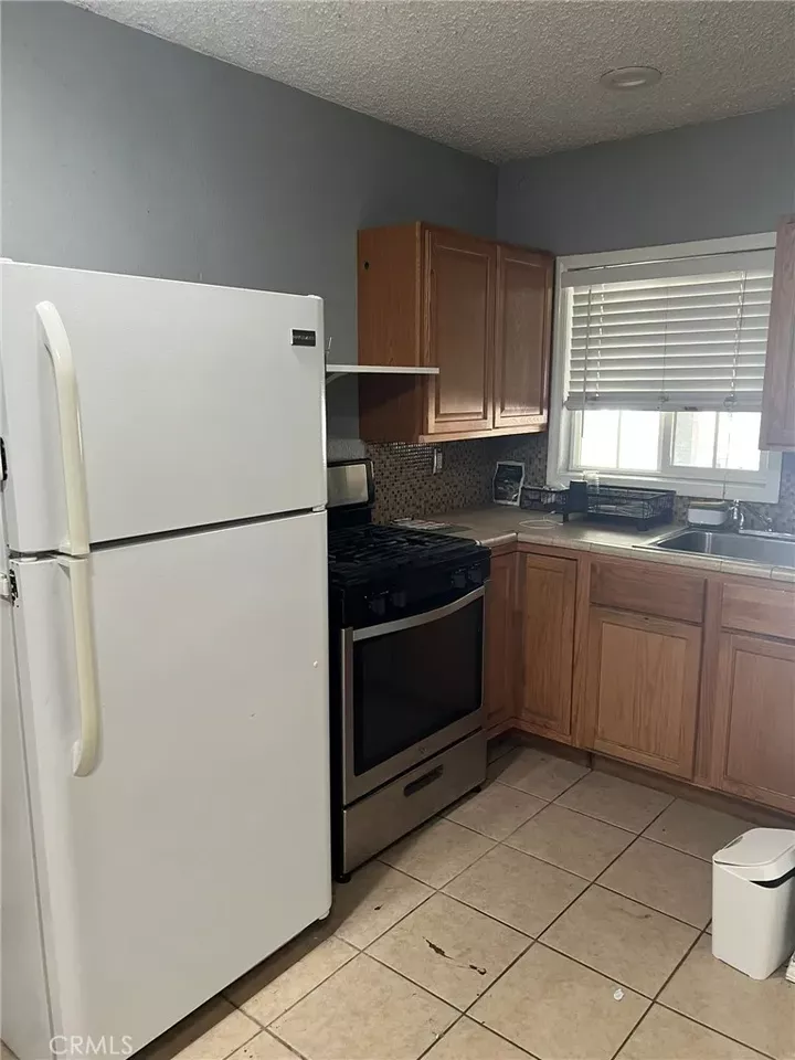 Property Photo:  1819 N Del Norte Avenue  CA 91764 
