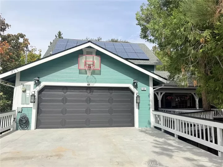 Property Photo:  934 Teakwood  CA 92352 