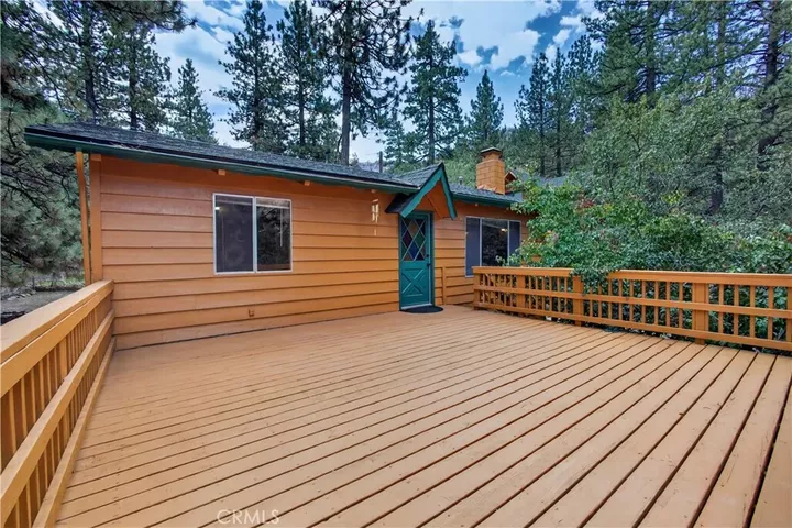 Property Photo: 26720 Redstart CA 93544