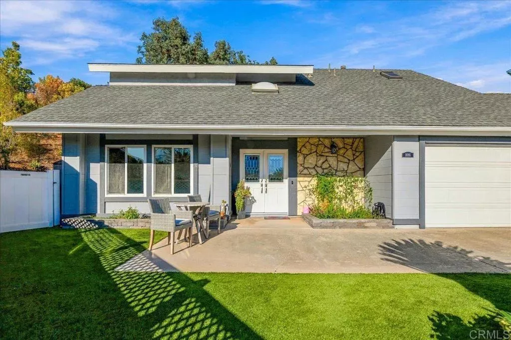 Property Photo:  1695 Arnheim Ct  CA 92021 