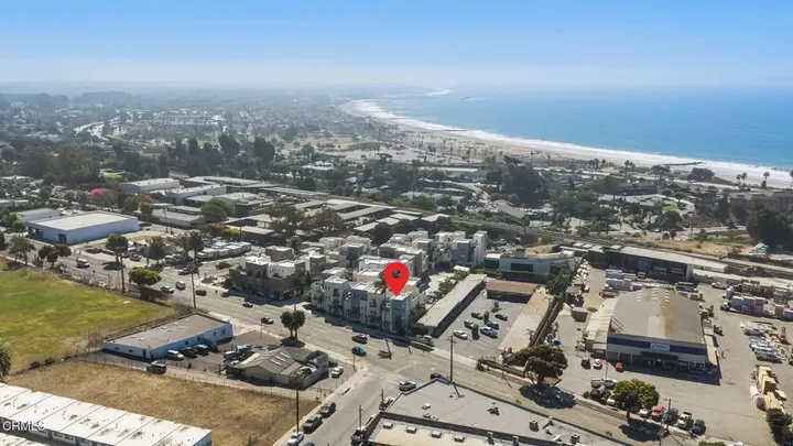Property Photo: 1230 E Thompson Boulevard 101 CA 93001
