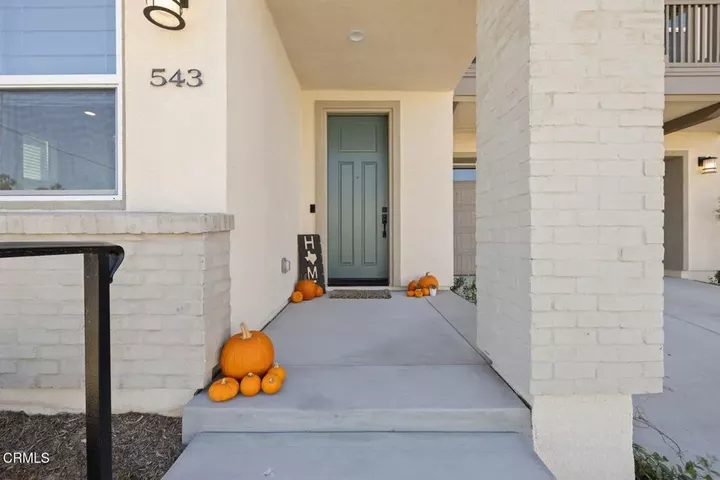 Property Photo: 543 San Lorenzo Road CA 93004