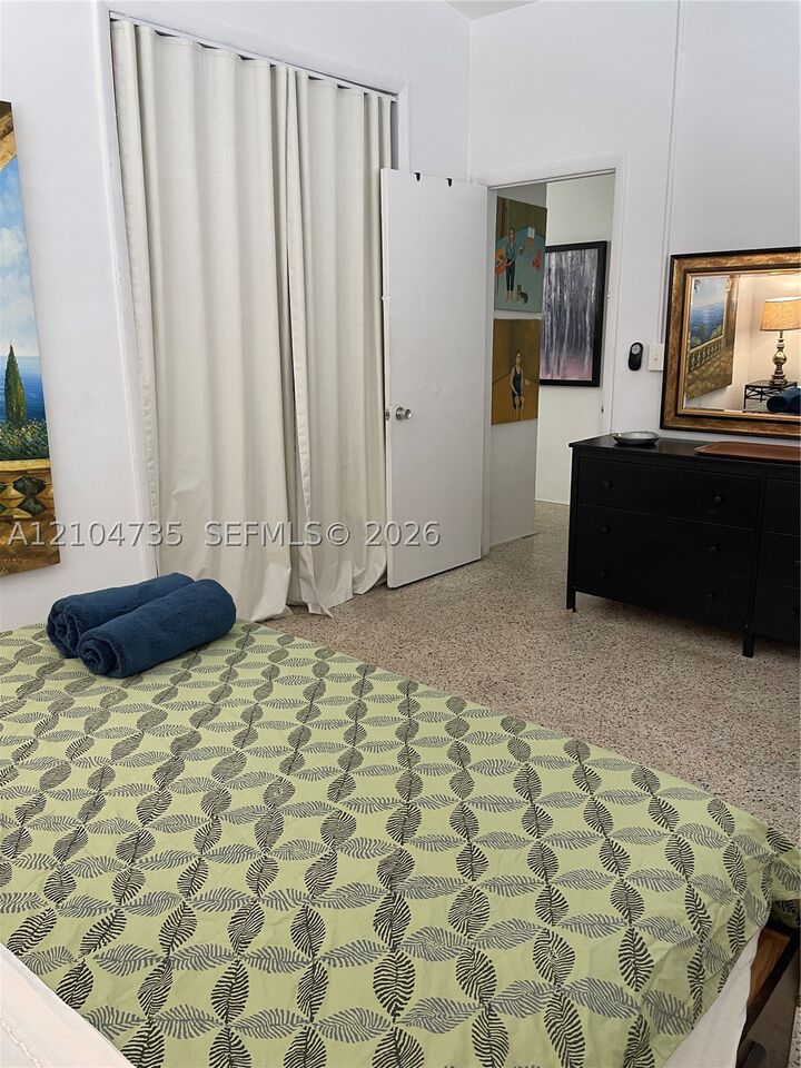 Property Photo: 1635 SW 6th St 3 FL 33135