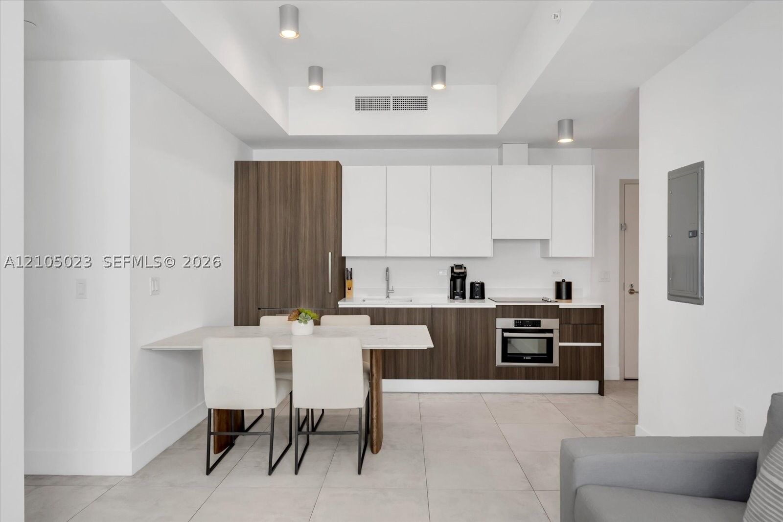 Property Photo:  239 SW 9th St 1603  FL 33130 