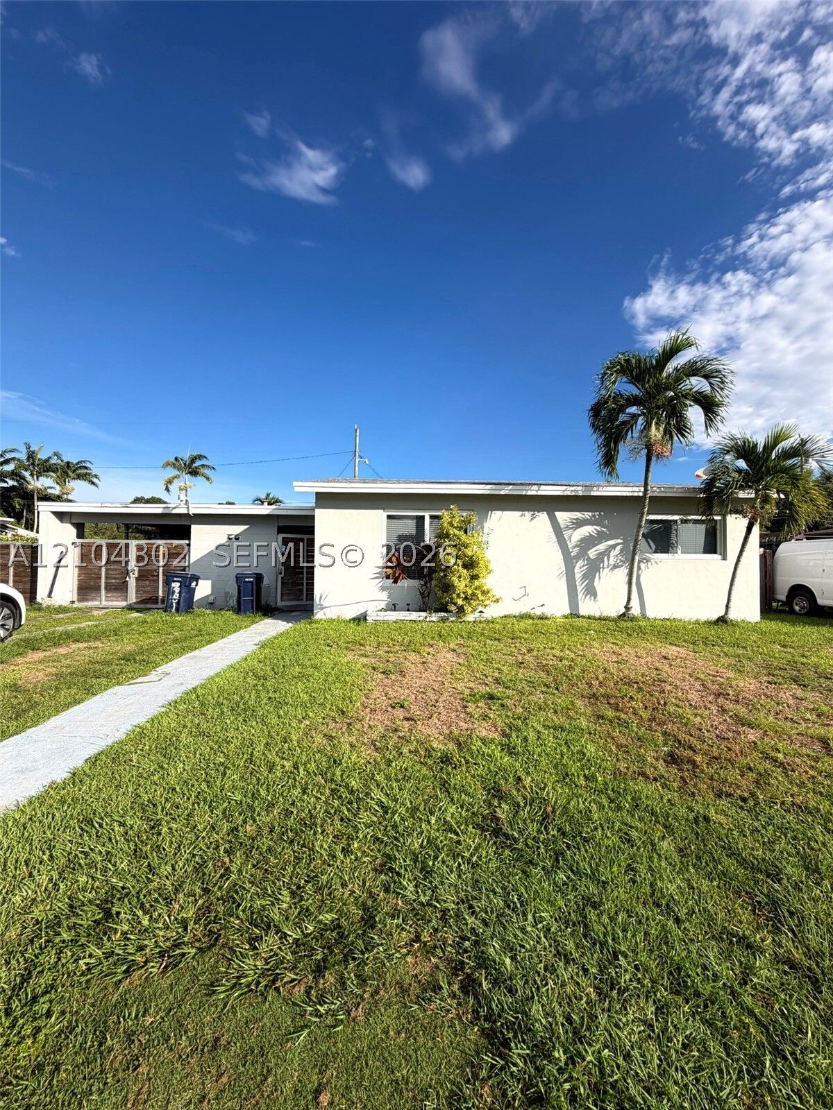 Property Photo:  9981 Jamaica Dr  FL 33189 
