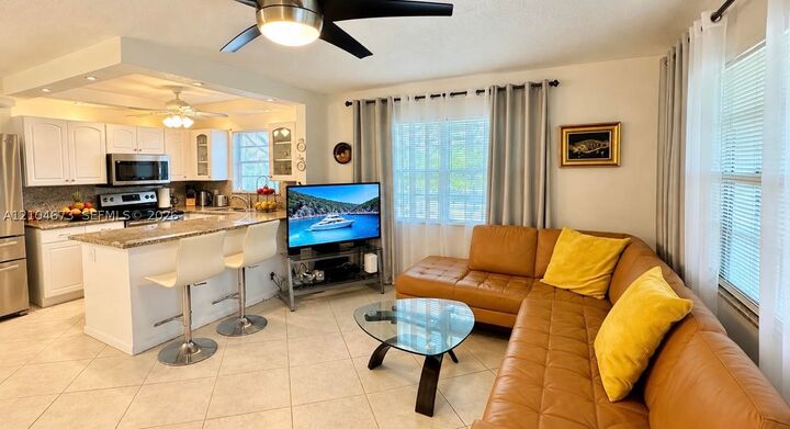 Property Photo:  116 E Westbury E 116  FL 33442 