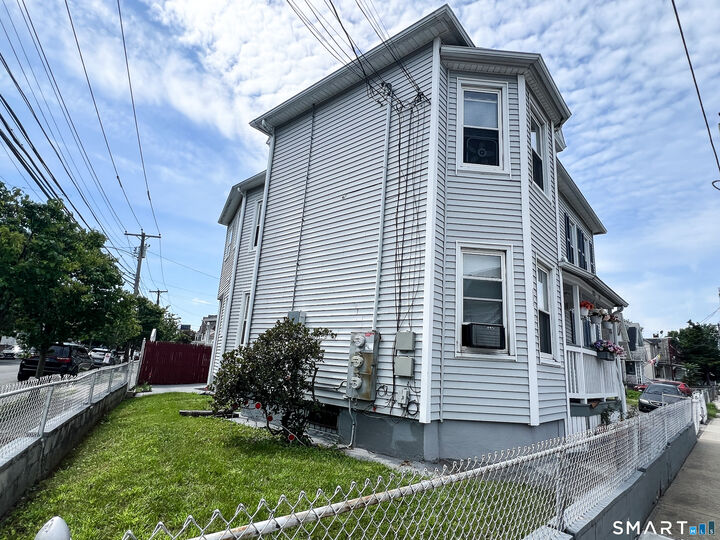 Property Photo: 235-237 Hanover Street CT 06605