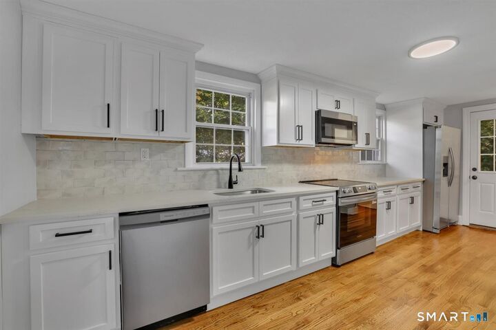 Property Photo:  196 Laning Street  CT 06489 