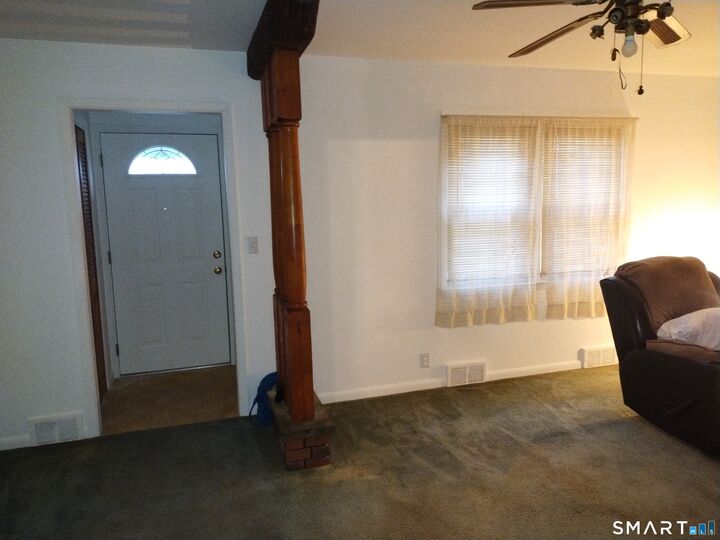 Property Photo:  140 Beardsley Park Terrace  CT 06610 