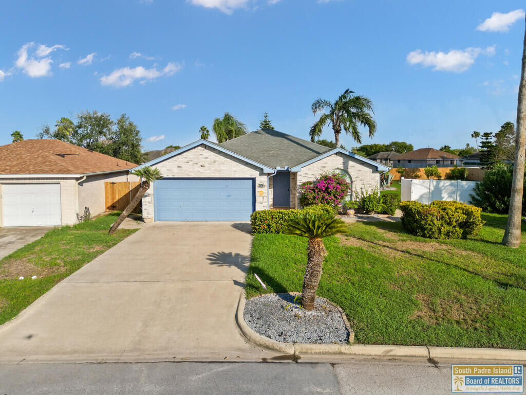 Property Photo: 29 Lakewood Dr. TX 78578