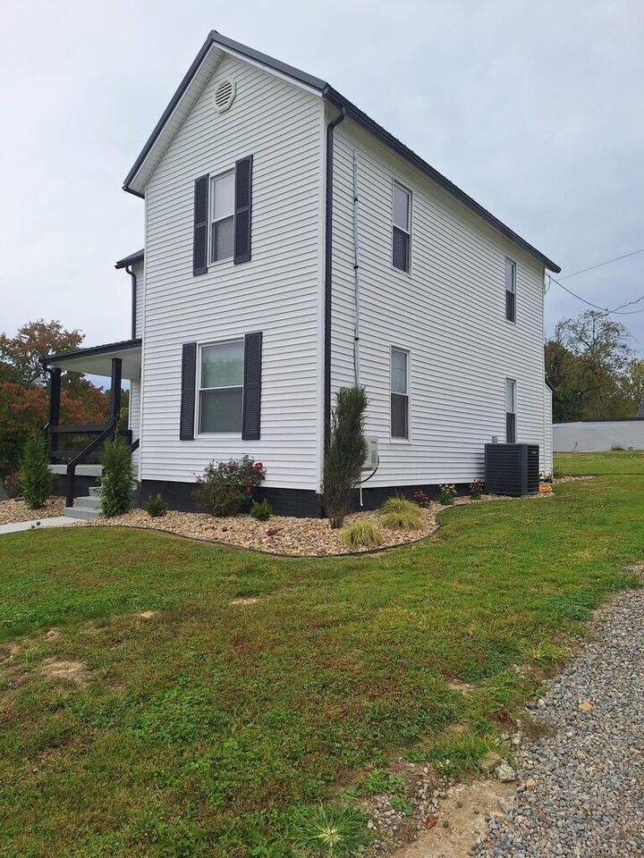 Property Photo:  436 Connecticut Ave.  OH 45692 