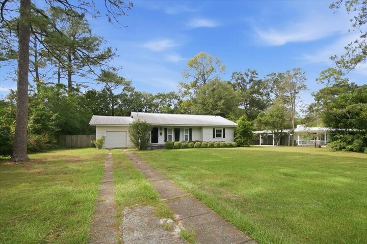 Property Photo:  513 Gardenia Drive  AL 36303 