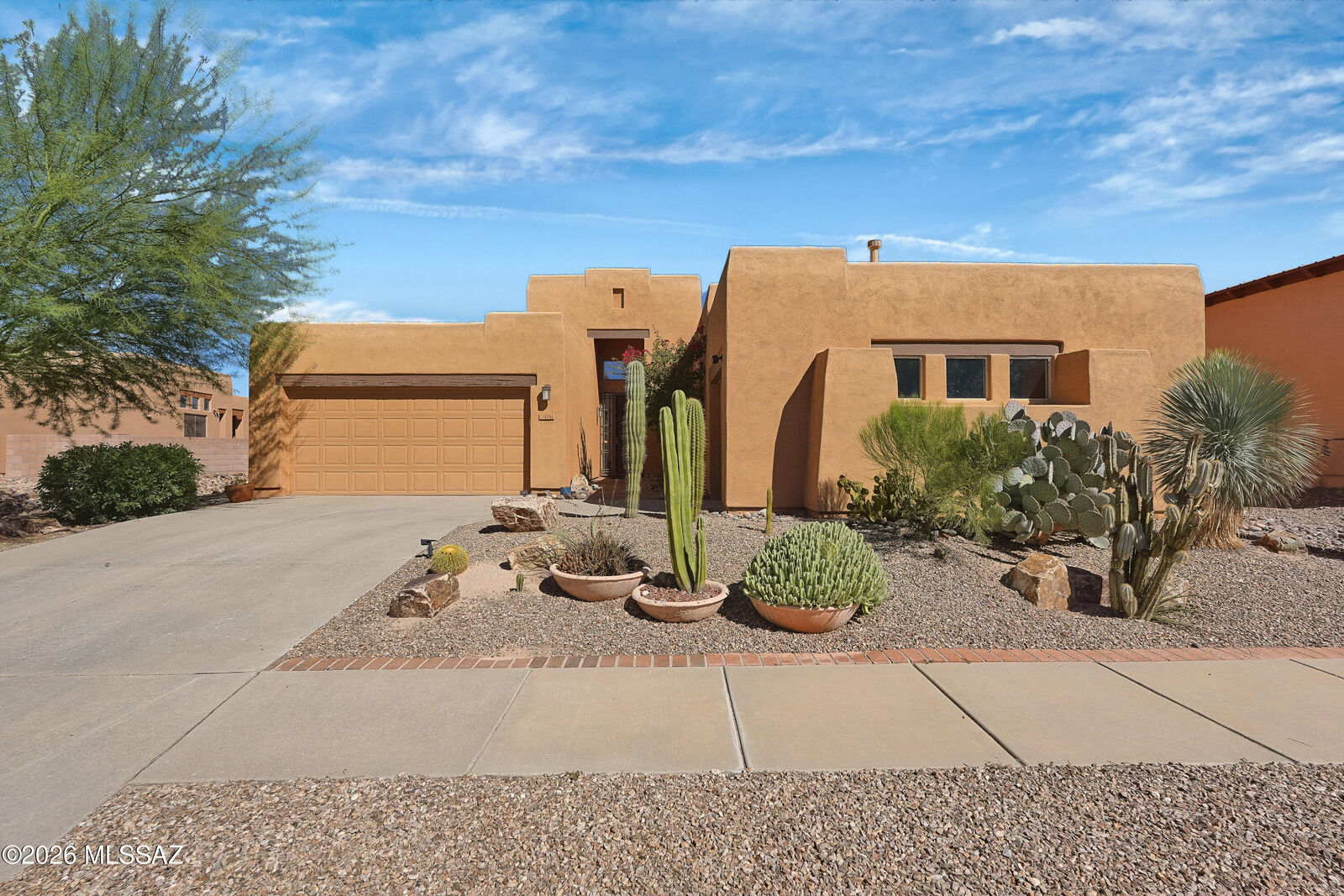 Property Photo:  14061 E Copper Mesa Court  AZ 85641 