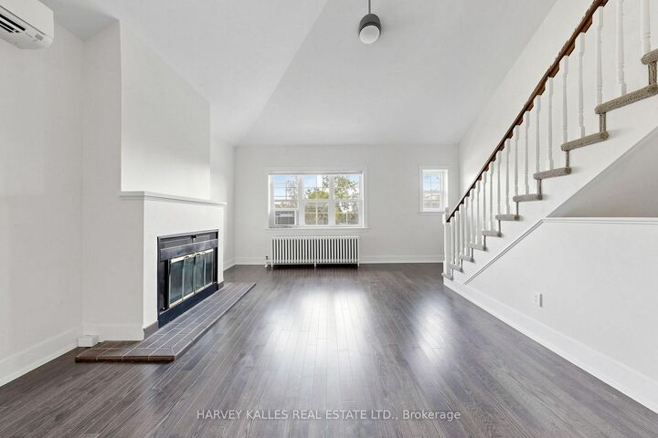 Property Photo:  1170 Avenue Road 2  ON M5N 2E8 