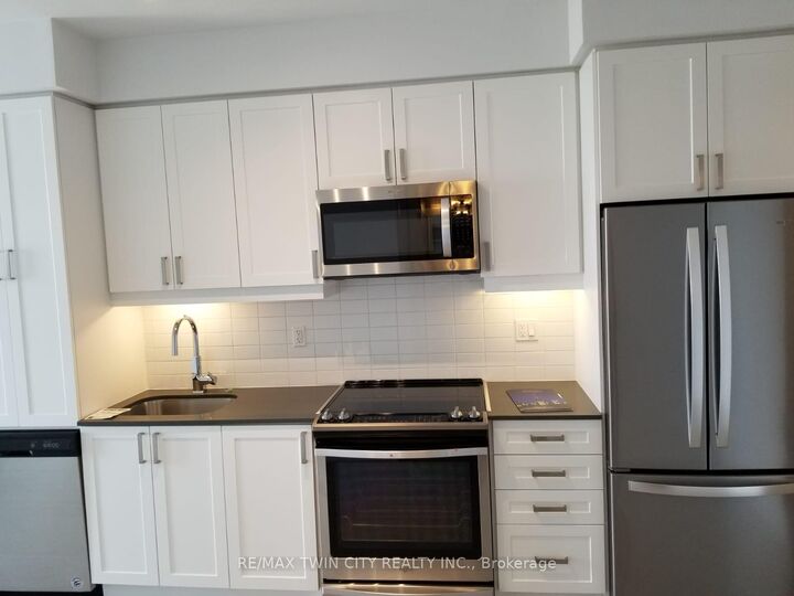 Property Photo: 7895 Jane Street 1601 ON L4K 2M7