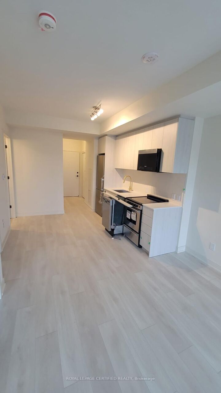 Property Photo:  8010 Derry Road 212  ON L9T 9N3 