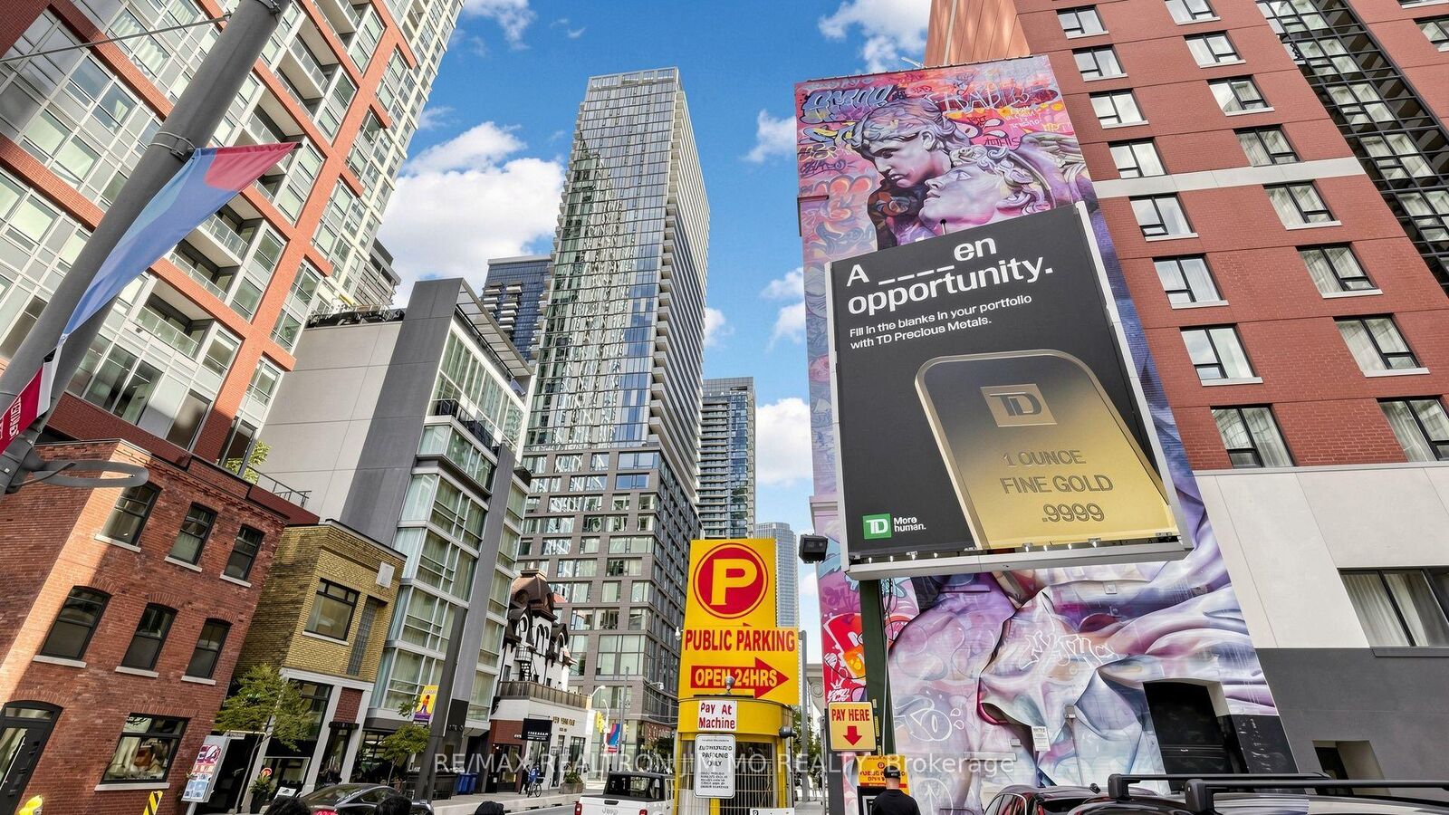 Property Photo:  101 Peter Street 3512  ON M5V 2G9 