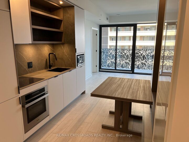 Property Photo:  55 Charles Street E 1401  ON M4Y 0J1 