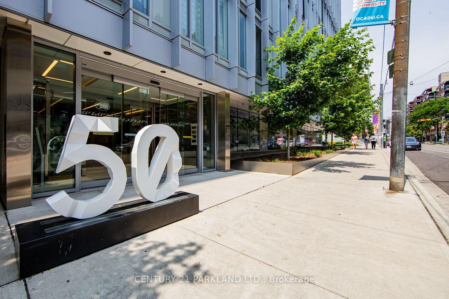 Property Photo:  50 McCaul Street 607  ON M5T 1V9 