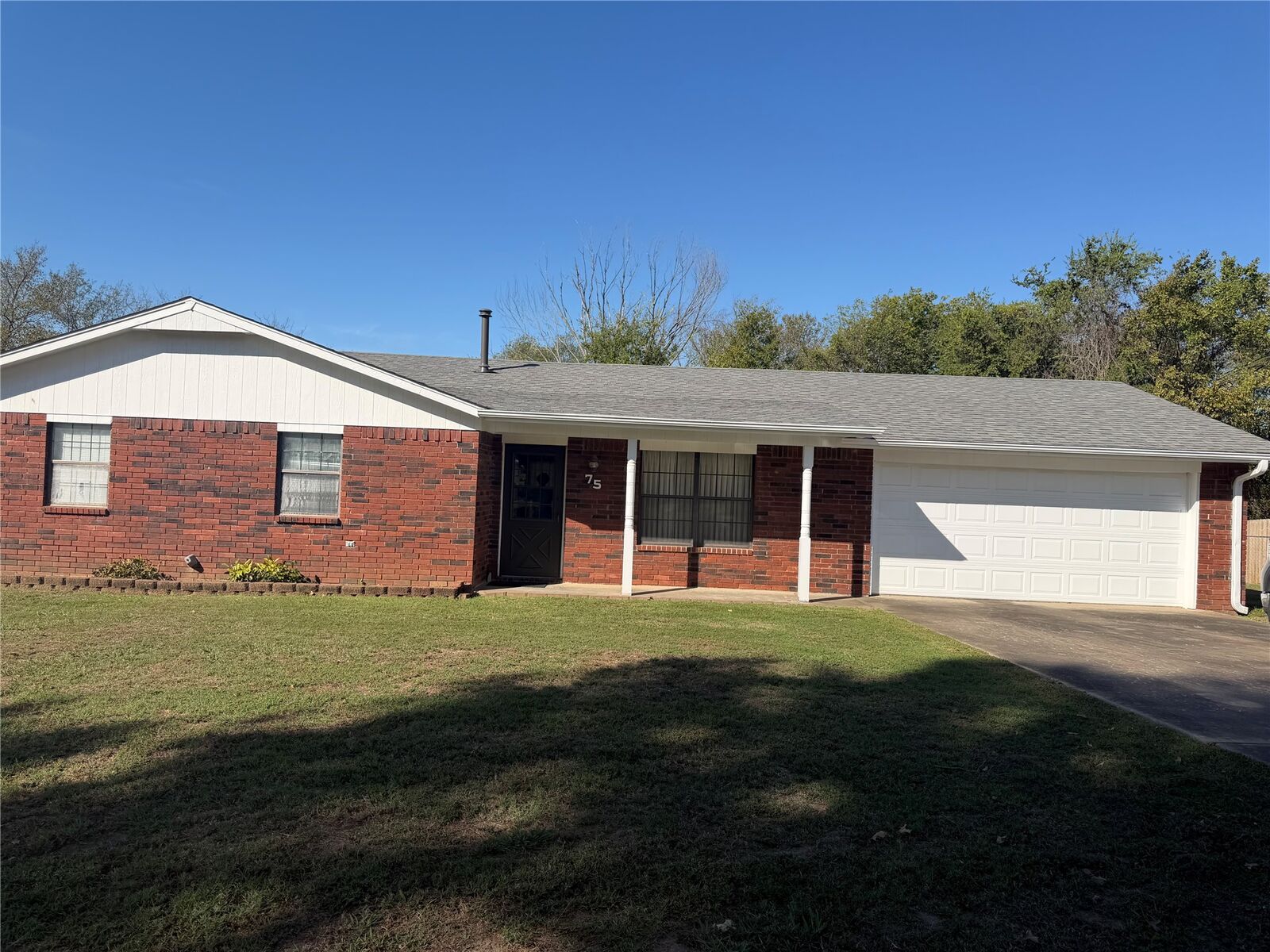 Property Photo: 75 S Gladd Road OK 74434