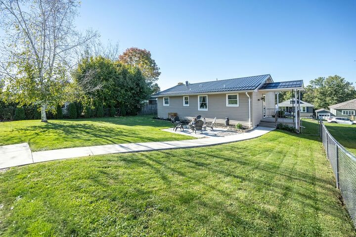 Property Photo:  2002 Nippert Avenue  PA 15010 