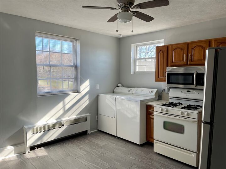 Property Photo:  901 1st Ave  PA 15027 