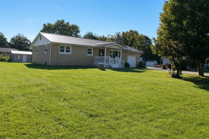 Property Photo: 44 Valley View Dr PA 16142