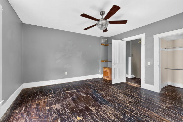 Property Photo: 413 E Brown Avenue OH 43311