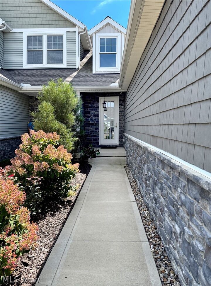 Property Photo:  5380 Pintail Drive  OH 43452 