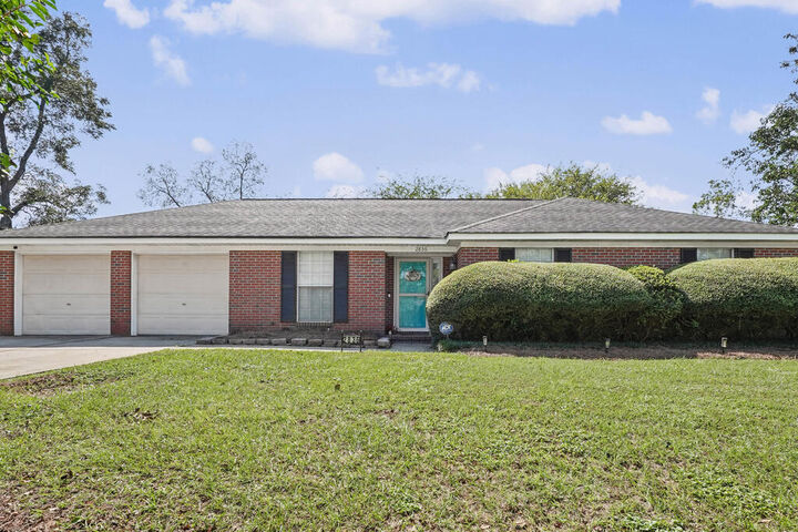Property Photo: 2836 Stonewater Drive GA 31721
