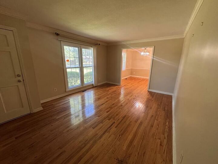 Property Photo: 2016 Gail Avenue GA 31707