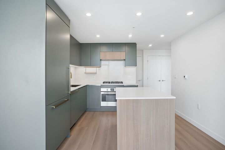 Property Photo:  13573 98A Avenue 309  BC V3T 0X1 