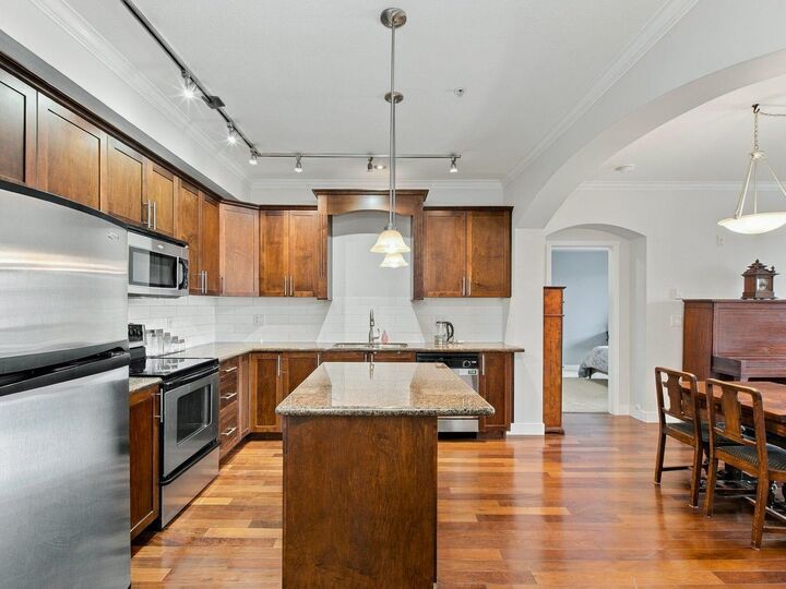 Property Photo:  2627 Shaughnessy Street 314  BC V3C 0E1 