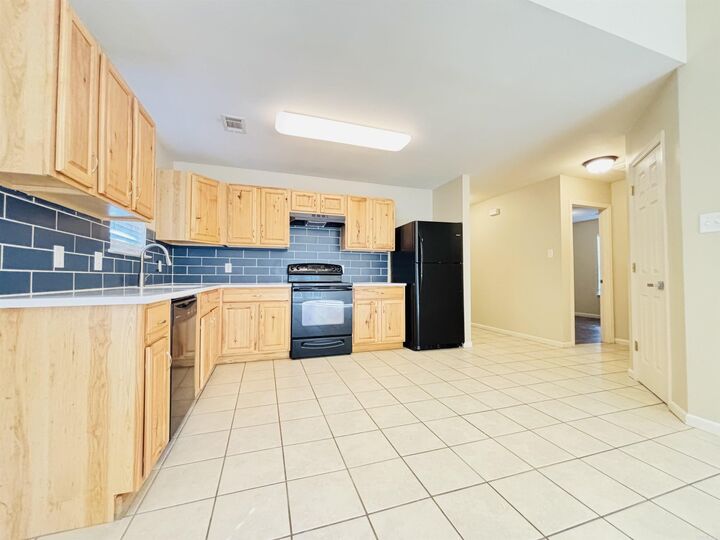 Property Photo:  1205 N Olive Street  AR 72019 