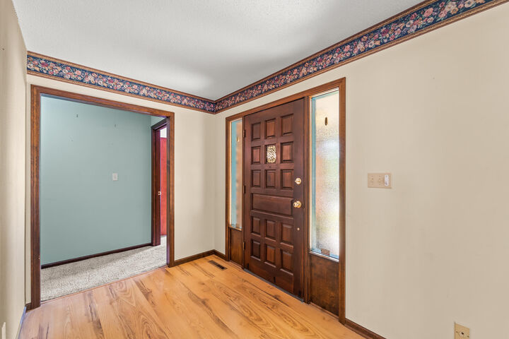 Property Photo: 801 Bradley Ln MO 65251