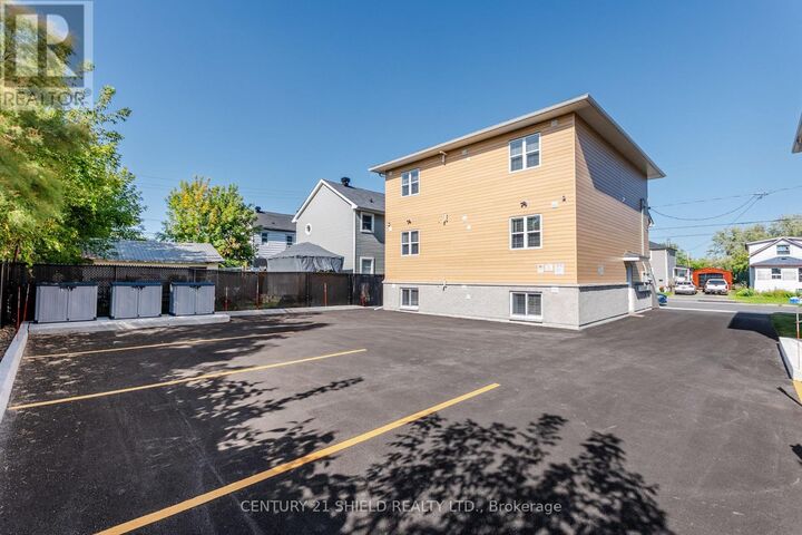 Property Photo:  1234 Cumberland Street B  ON K6J 4K5 