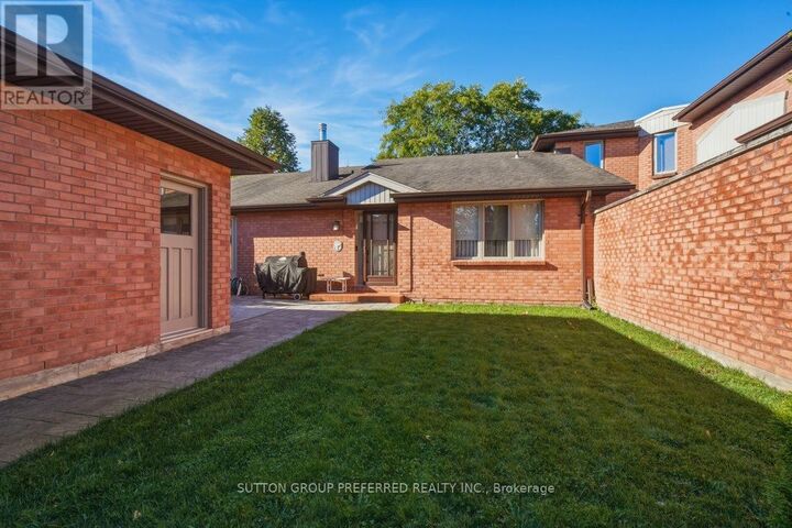 Property Photo:  55 Fiddlers Green Road 31  ON N6H 4T8 