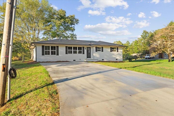 Property Photo: 137 Meadow Brook Drive GA 30739