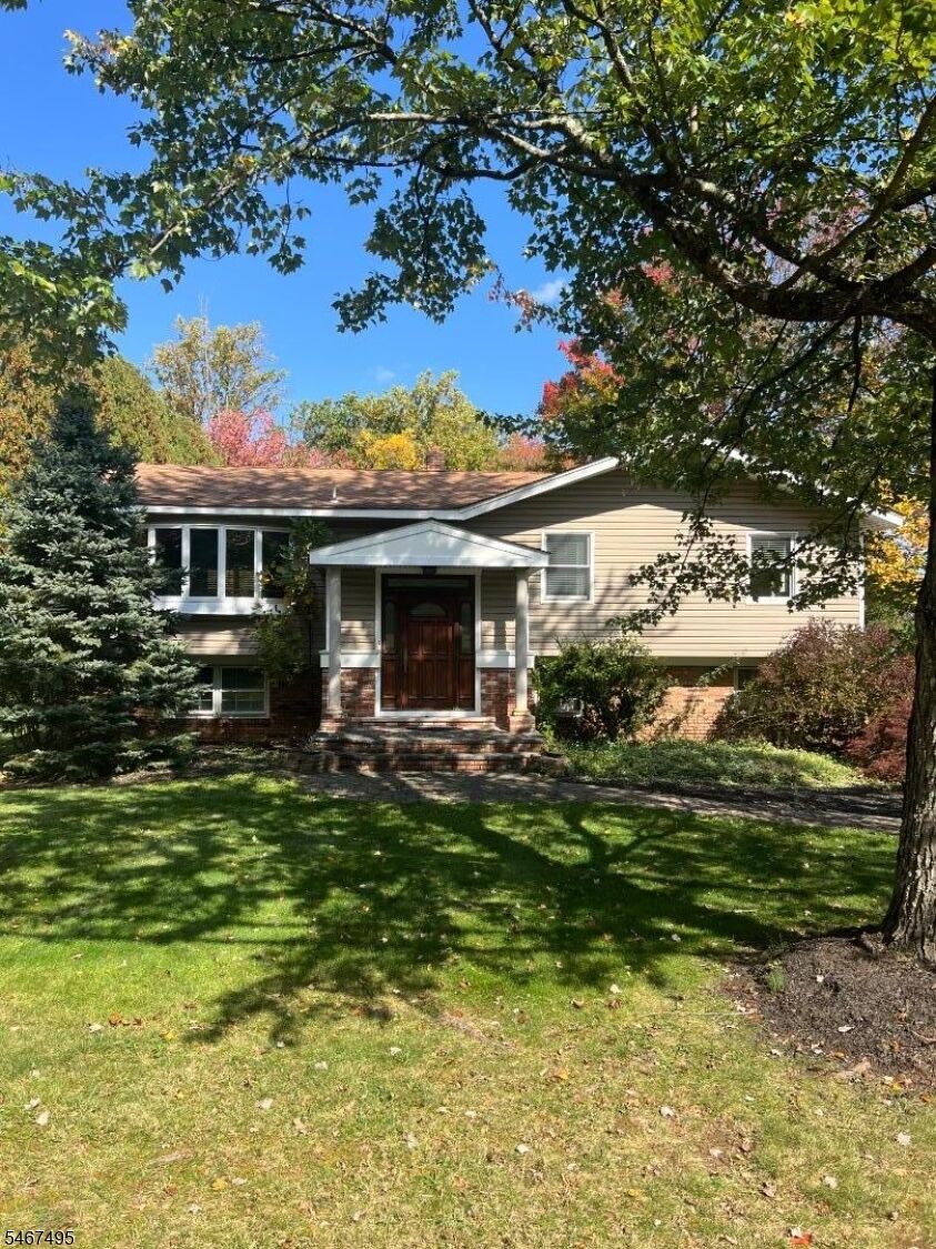 Property Photo:  12 Mountainside Dr  NJ 07869 