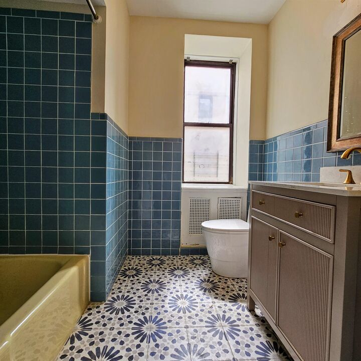 Property Photo:  2600 Kennedy Blvd 9C  NJ 07306 