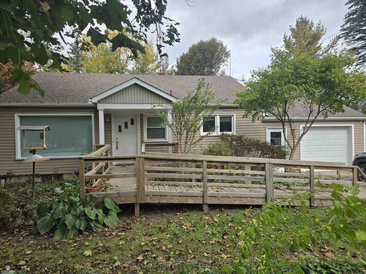 Property Photo:  3170 W Water Street  MI 48060 