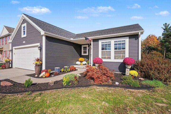 Property Photo: 14541 Bigleaf Drive MI 49460
