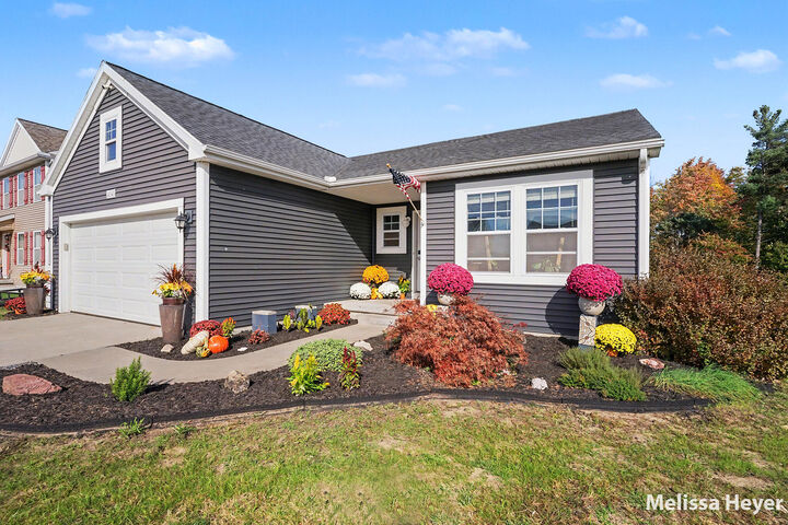 Property Photo: 14541 Bigleaf Drive MI 49460