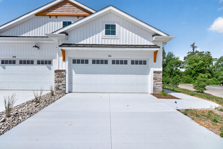 Property Photo:  812 Joyce Lane  MI 48879 