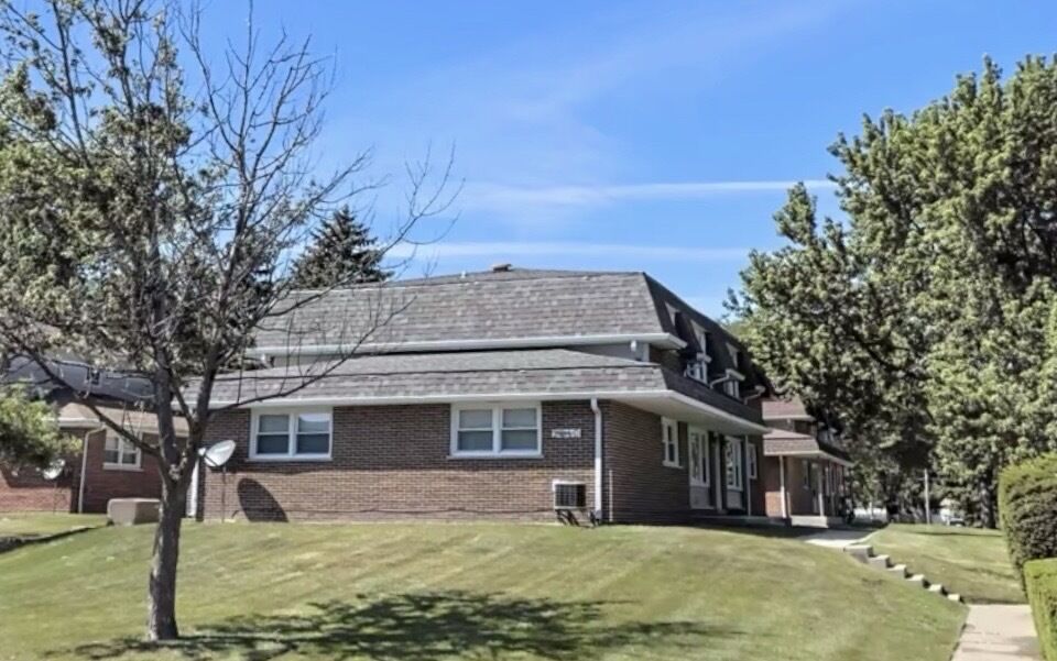 Property Photo:  9840 El Cameno Lane 1S  IL 60462 